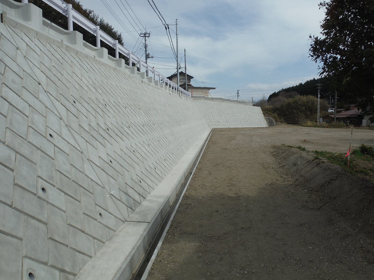 道路改良工事(堤ヶ丘ヒルズ付近)