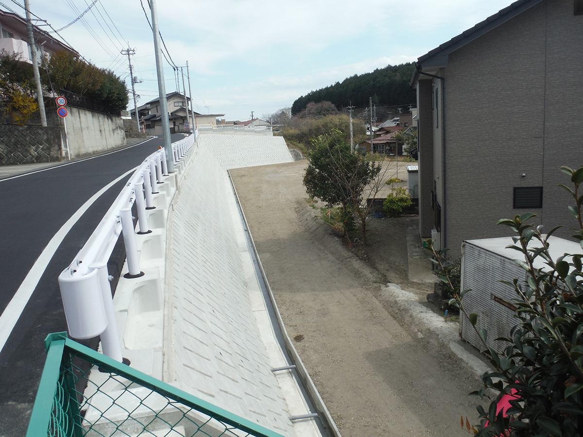 道路改良工事(堤ヶ丘ヒルズ付近)