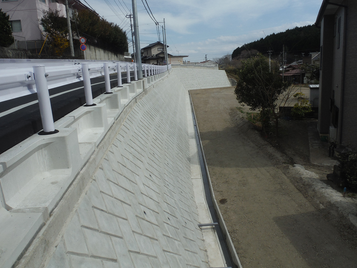 道路改良工事(堤ヶ丘ヒルズ付近)