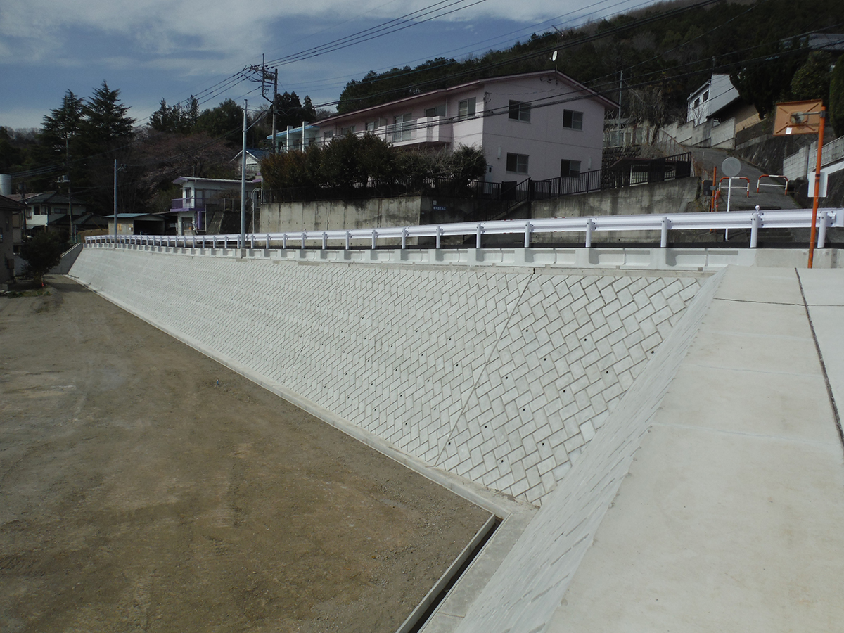 道路改良工事(堤ヶ丘ヒルズ付近)