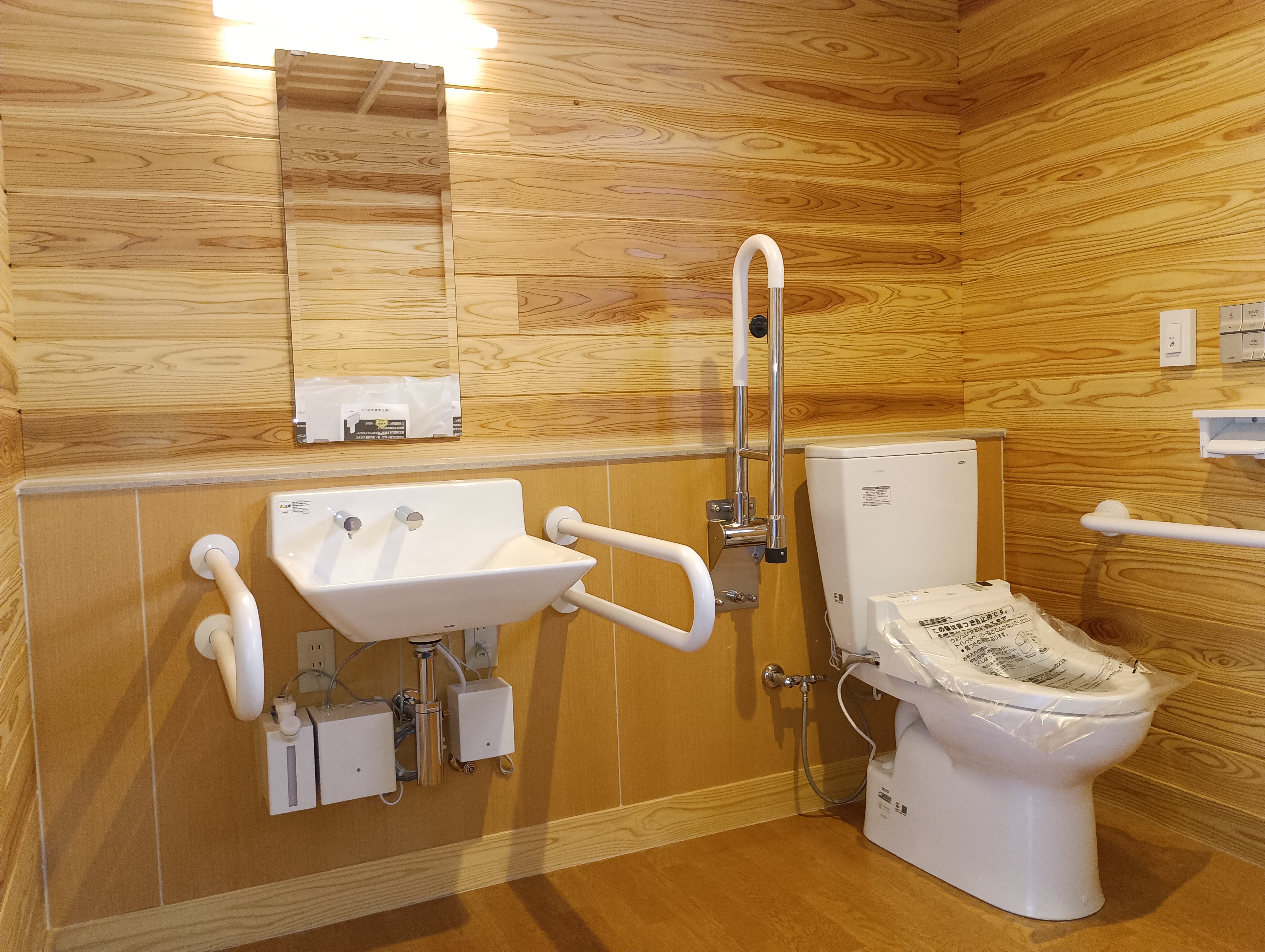 旧花輪小学校記念館屋外トイレ新築工事